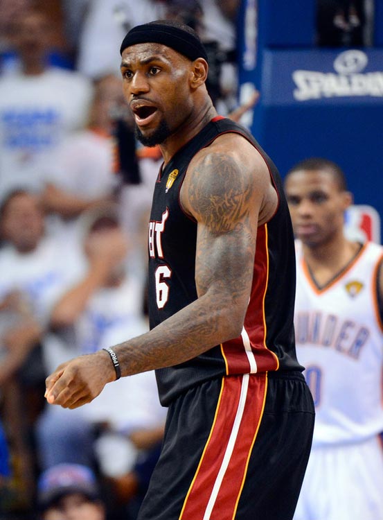 美记：快船本赛季无交易哈登或伦纳德计划，但业内流言已四起（美媒：快船本季无意交易哈登或伦纳德，业内流言已四起）