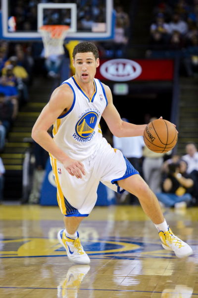 巴西女排3-2险胜日本队，晋级世联赛决赛，与意大利队争夺冠军（五局苦战，巴西女排险胜日本晋级世联赛决赛，将与意大利争冠）