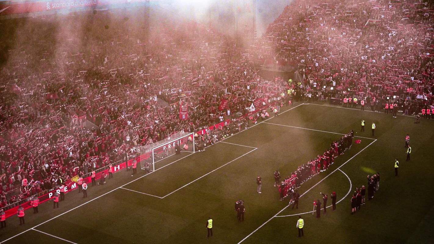 法尔克：曼联和纽卡曾有意沃尔特马德，但他目前不想离开德甲（法尔克：曼联、纽卡曾追求沃尔特马德，但他暂不愿离开德甲）