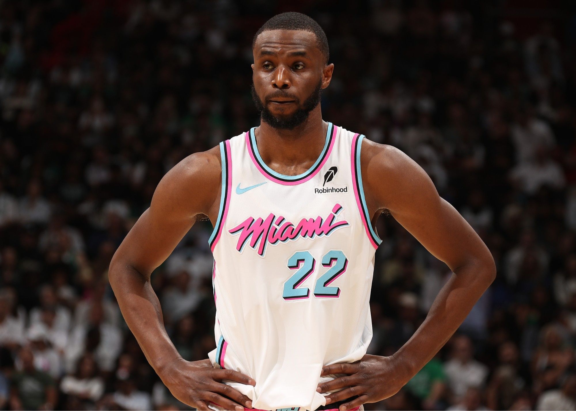 全市场：尤文对穆阿尼回归持乐观态度，但巴黎对谈判拖延不满（全市场：尤文看好穆阿尼回归，巴黎不满谈判进展缓慢）