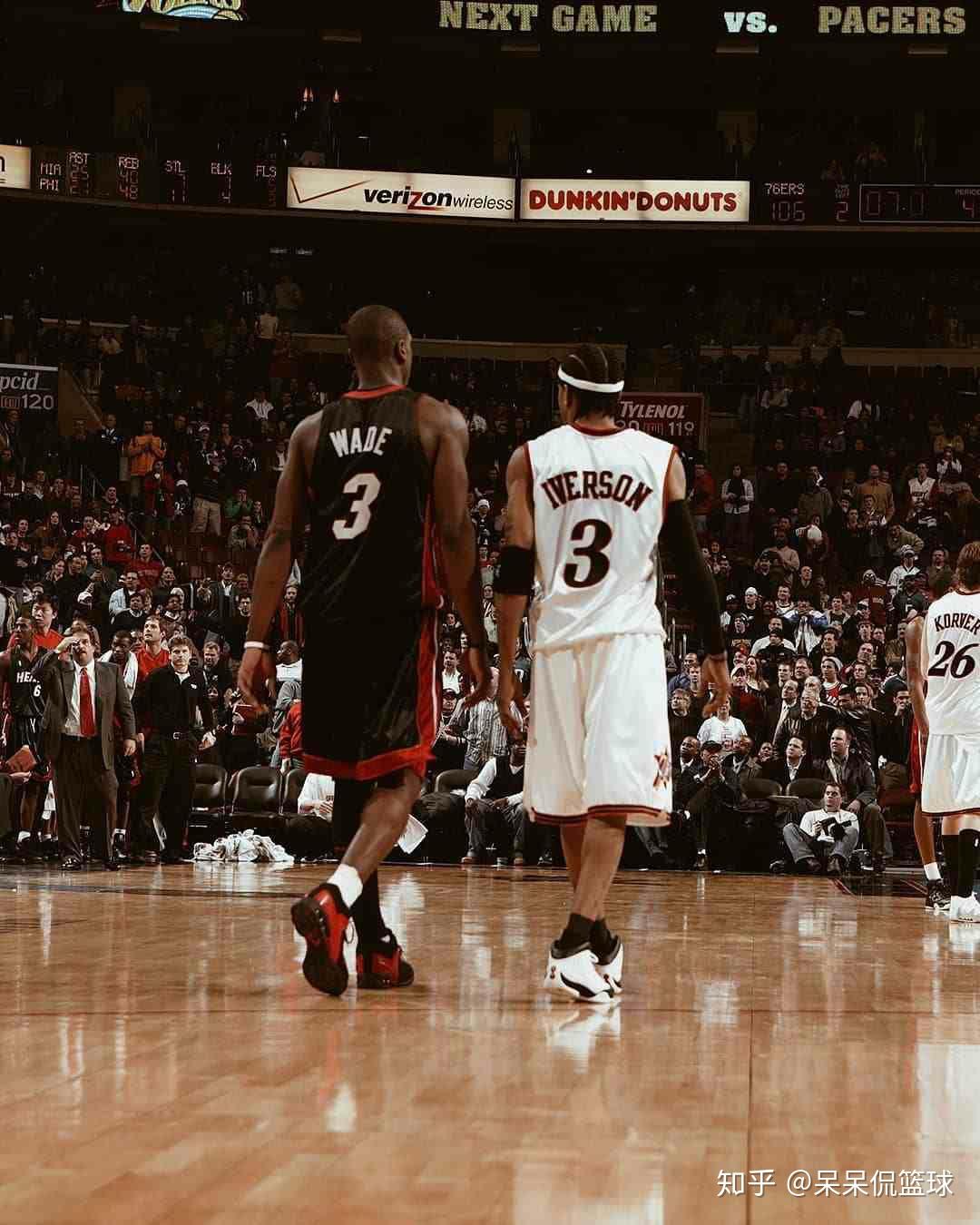 篮球勇士教练组进行临场换人调整收好效果（勇士教练组临场换人调整，收效显著）