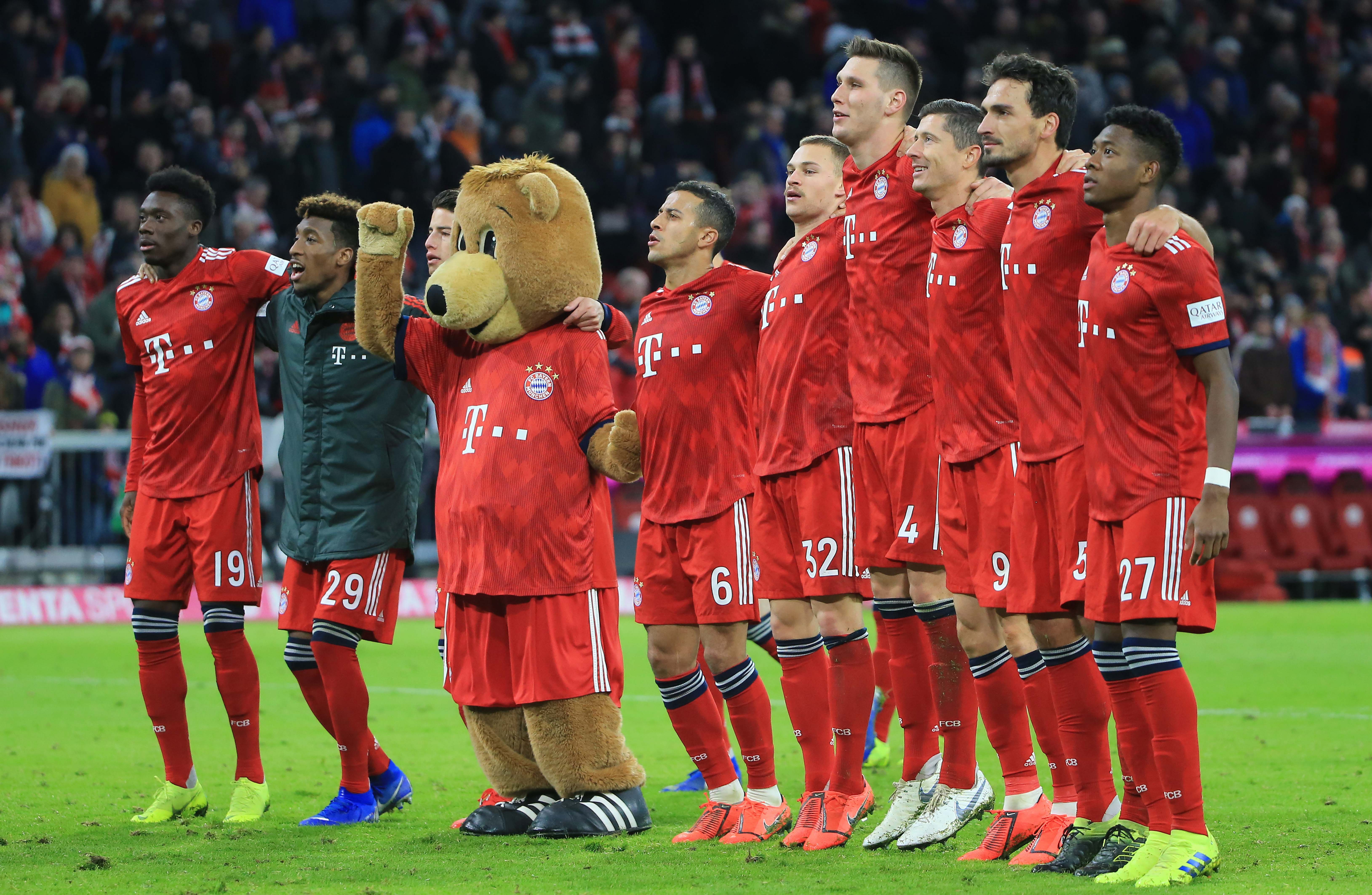 VAR音频曝光！巴萨点球判罚引争议，手球判罚背后有何真相？（VAR通话曝光：巴萨点球惹争议，手球判定的真相是什么？）