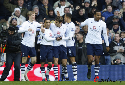 TA：齐尔克泽正处于职业生涯十字路口，未来三月对他至关重要（TA：齐尔克泽站在生涯转折点，接下来三个月或将决定他的前途）