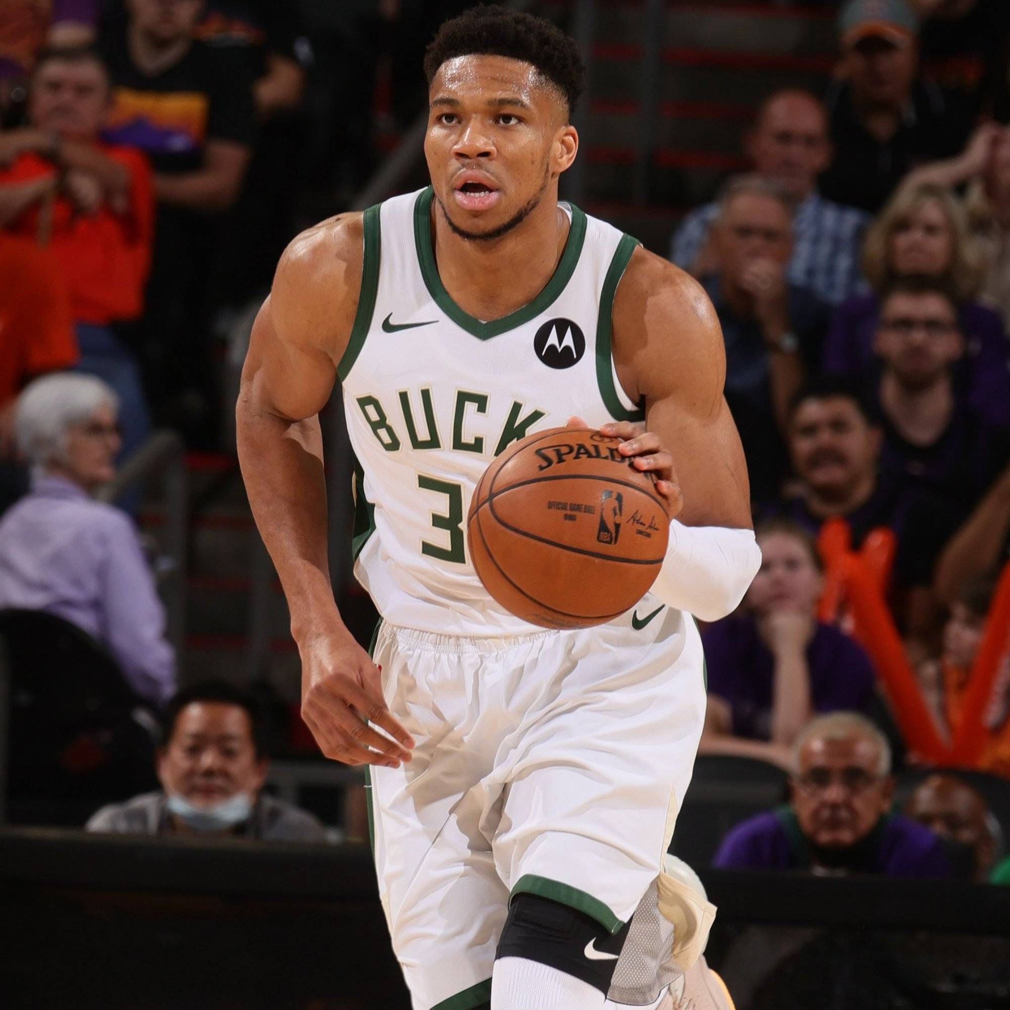 拉波尔塔：不惊讶哈维给丰特站台；老佛爷是个体面人，宠辱不惊（拉波尔塔：哈维力挺丰特不意外；弗洛伦蒂诺为人体面、处变不惊）