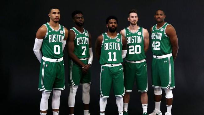 文班：我们和雷霆队的区别在于，我们还没经历过足够多的比赛（文班：与雷霆相比，我们还缺少足够的比赛经验）