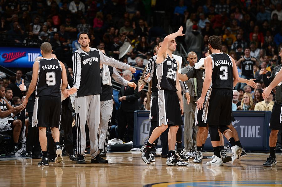 塔利亚菲科：不认为与梅西的对比会影响马斯坦托诺，他很专注（塔利亚菲科：与梅西的比较不会影响马斯坦托诺，他依然十分专注）