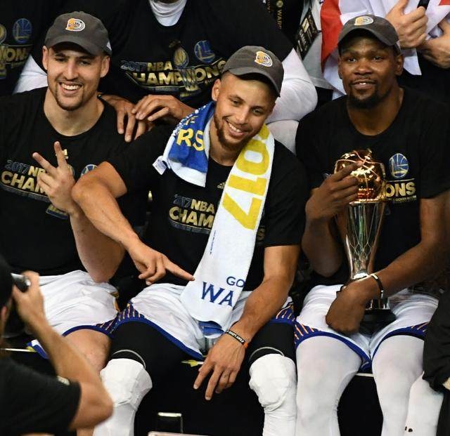 卡鲁索谈以赛亚·乔缺阵的影响：他在队内很特殊 负责拉开空间（卡鲁索：以赛亚·乔缺阵削弱球队空间 他在队中作用独特）