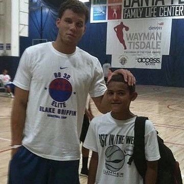 官方：朱利亚诺-西蒙尼当选马竞10月最佳球员（马竞官方：朱利亚诺-西蒙尼荣膺10月最佳球员）